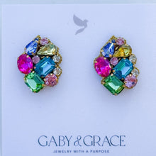 Cargar imagen en el visor de la galería, Eva Crystal Cluster Earrings | Multicolor
