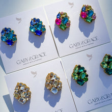 Cargar imagen en el visor de la galería, Eva Crystal Cluster Earrings | Emerald

