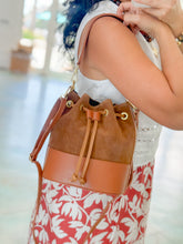 Load image into Gallery viewer, Turin Suede and Leather Handbag | Camel
