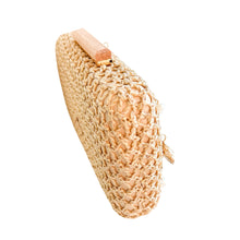Charger l'image dans la galerie, Las Brisas Seashells Raffia Clutch Handbag
