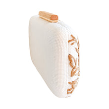 Cargar imagen en el visor de la galería, White Raffia Flor Woven Clutch Handbag

