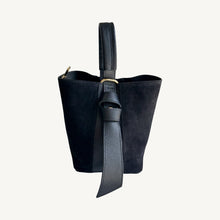 Charger l&#39;image dans la galerie, Milan Suede and Leather Handbag | Black
